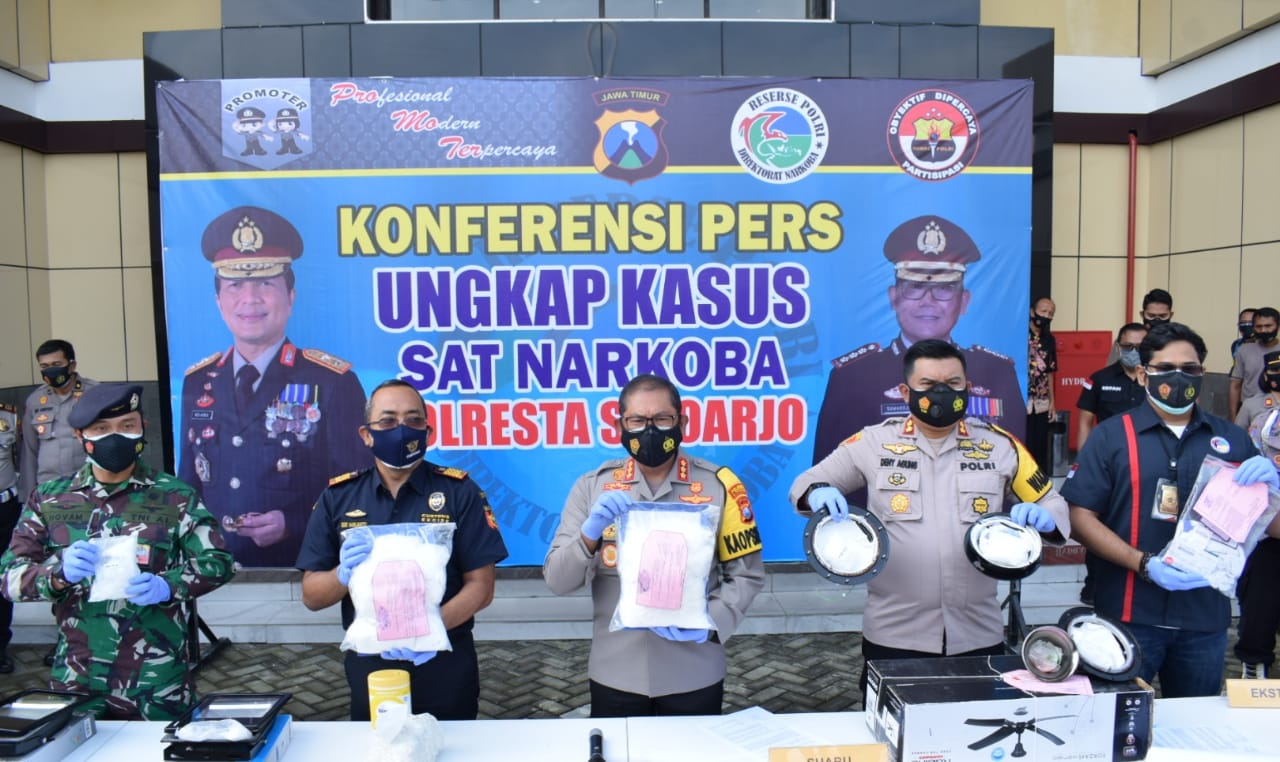 Petugas Gabungan Gagalkan Penyelundupan 6 Kg Sabu Di Bandara Juanda