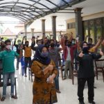 Satlantas Polres Sumenep Beri Bantuan Sosial ke Pengemudi Terdampak COVID-19