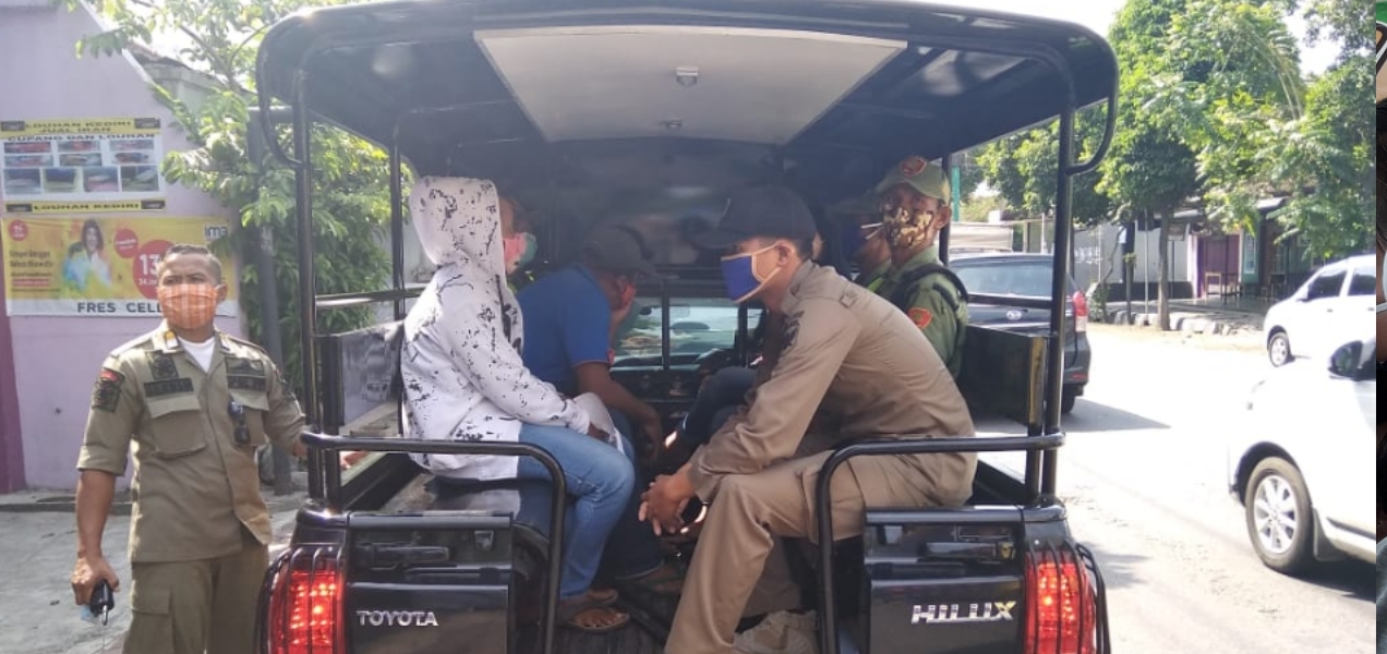 Satpol PP Kota Kediri mengamankan pasangan selingkuh di Hotel