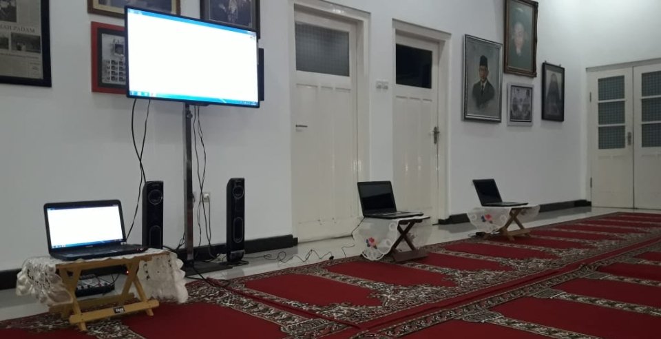 Pesantren Tebuireng Doa Dan Tahlil Online, 100 Hari Wafatnya Gus Sholah