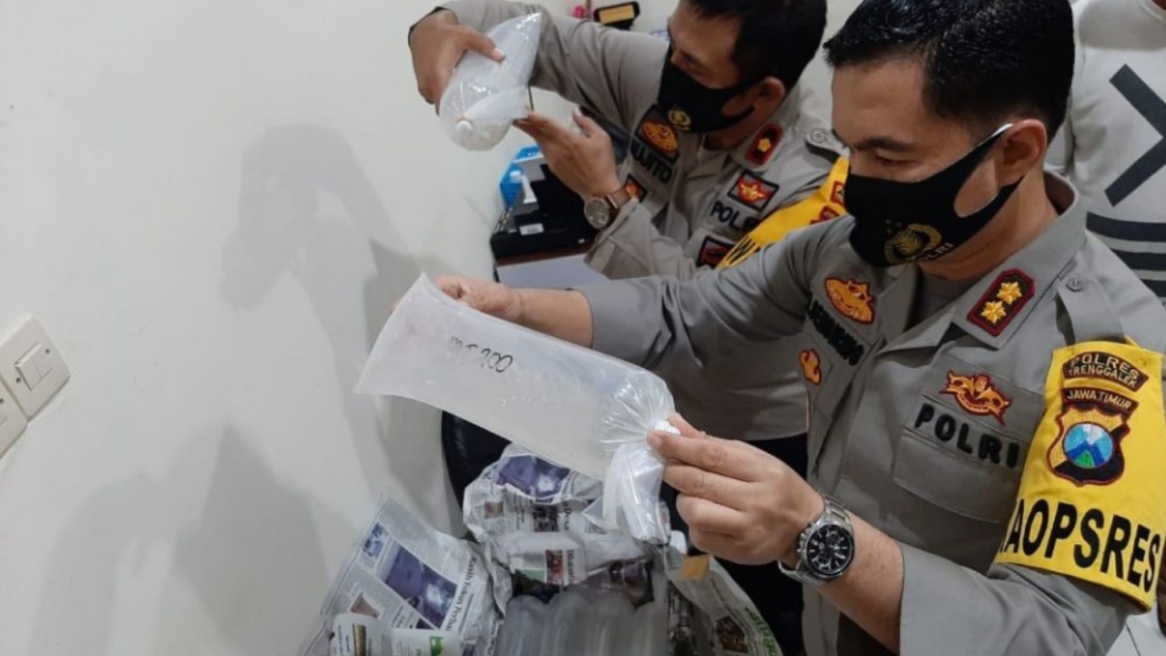 Polres Trenggalek Gagalkan Penyelundupan 41.786 Ekor Baby Lobster