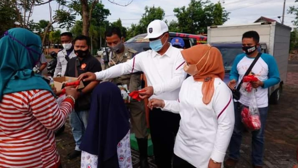Tingkatkan Imun, Pemkot Madiun Bagikan Susu Dan Telur ke Warga
