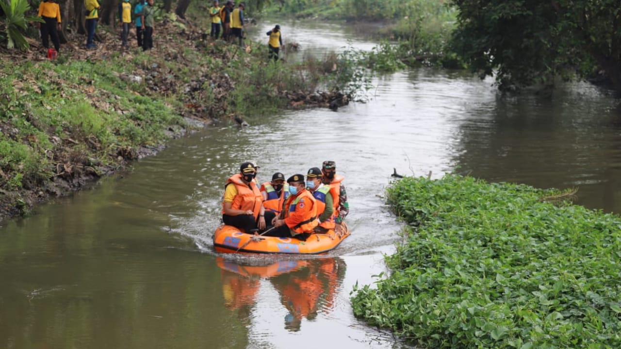 Tiga Pilar Kabupaten Jombang Bersih Sungai Antisipasi Bencana Banjir
