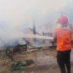 Botol Bensin Dekat Kompor Pecah, Kios Rumah di Tuban Hangus Terbakar