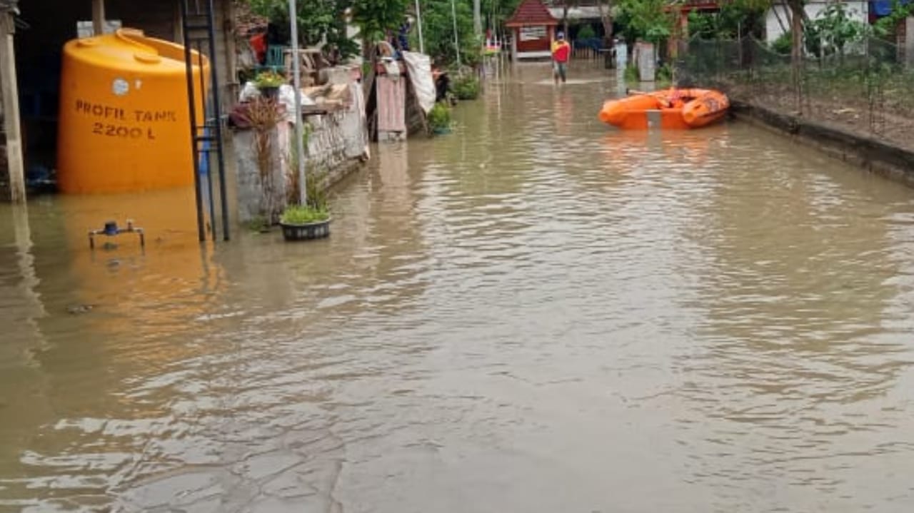 Banjir di Dawarblandong Mojokerto Surut, 7 Rumah Masih Tergenang Air