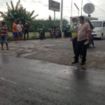 Laka di Jombang, Kakek Asnan Serempet Motor Lalu Oleng Tabrak Truk