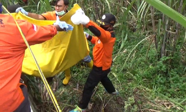 Polisi Tunggu Hasil Autopsi Mayat Perempuan di Ladang Tebu Jombang
