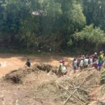 Diterjang Banjir Bandang, 3 Rumah Warga di Jombang Ambruk Rata Tanah