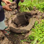 Hendak tanam singkong, warga Jombang temukan benda kuno mirip sumur