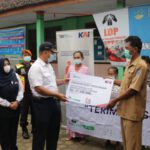 KAI Daop 7 Salurkan Bantuan Untuk Ringankan Korban Longsor Nganjuk