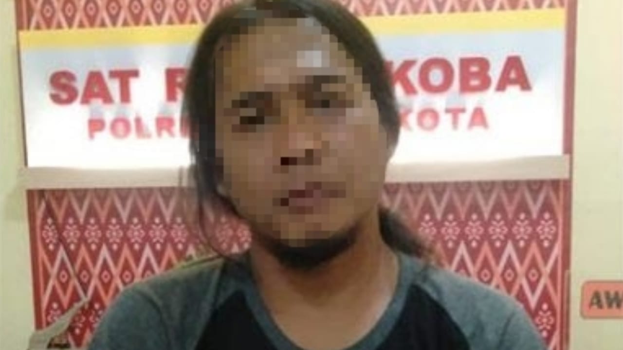 Warga Banyakan Kediri Simpan Sabu di Halaman Rumah Ditutupi Batako