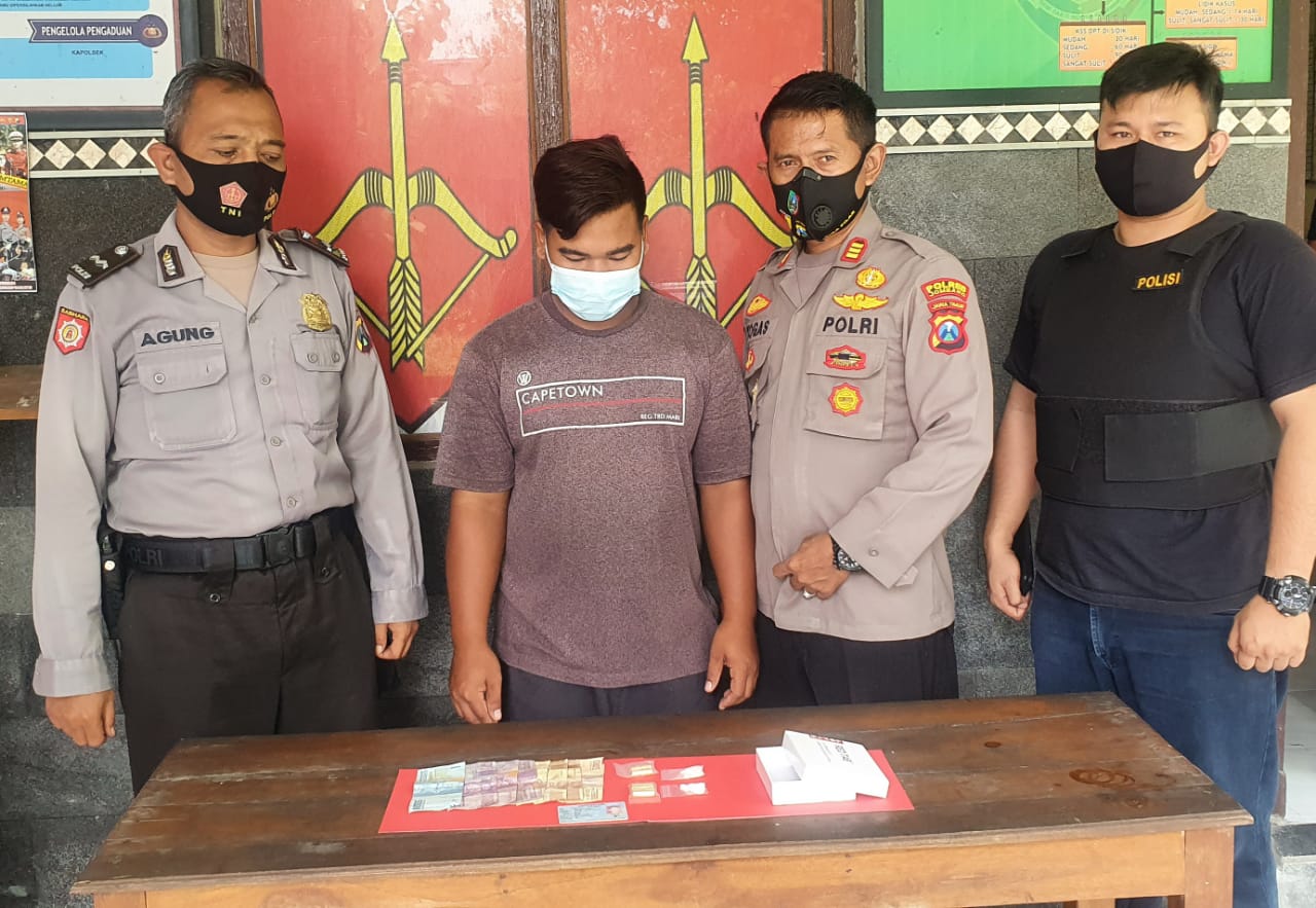 Siswanto ditangkap polisi karena edarkan pil koplo di Mojowarno Jombang