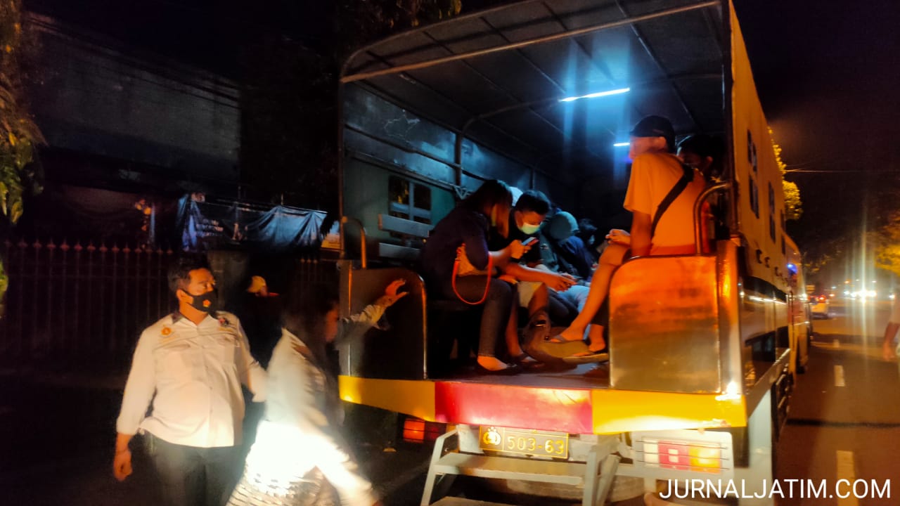 Indehoi di hotel, belasan pasangan mesum kena razia gabungan Jombang