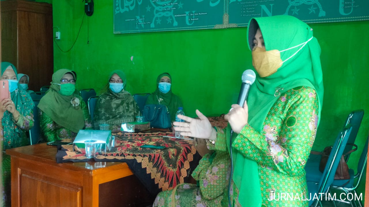 Legislator DPR Ning Ema Santuni Anak Yatim dan Duafa di Jombang