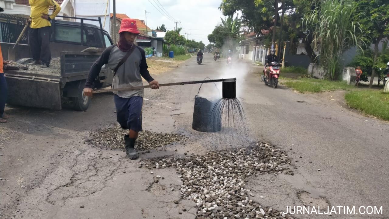 Dinas PUPR Jombang Tangani 500 Ruas Jalan Kabupaten