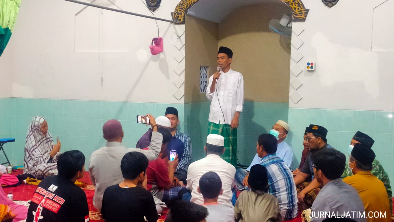 Ustaz Abdul Somad Diminta Mertua Jadi Imam Salat Tarawih di Jombang