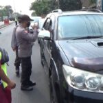 Hari Pertama Larangan Mudik, Puluhan Kendaraan Putar Balik di Jombang