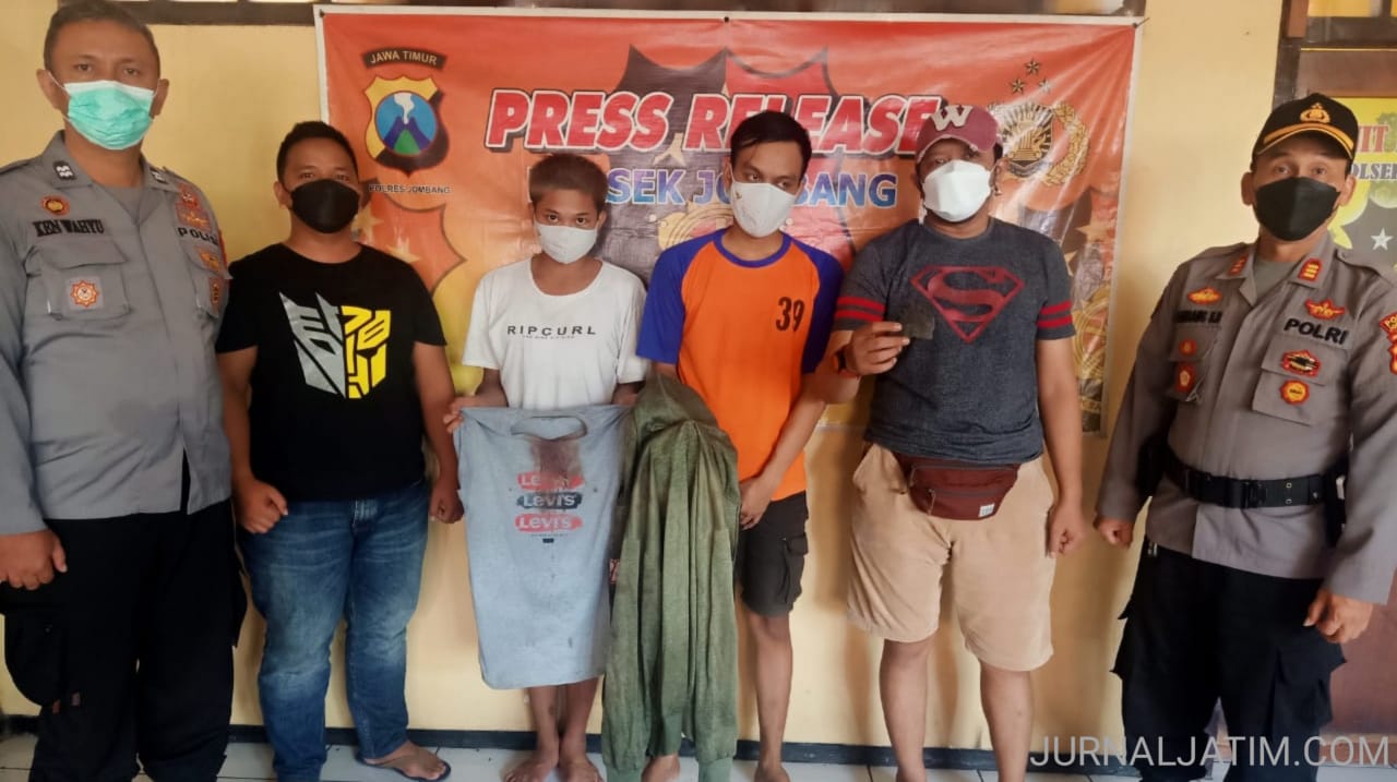 Dua Pria Diciduk Polisi Usai Keroyok Pemuda di Samping Makam Jombang