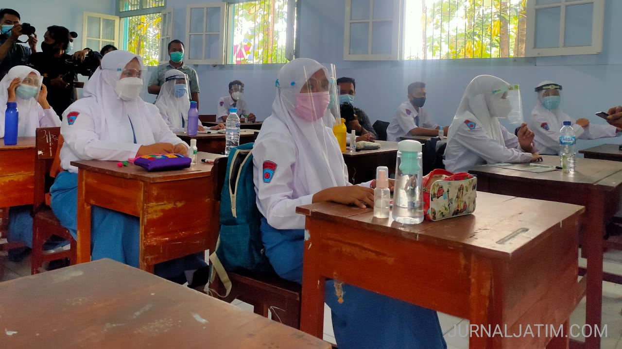 Pembelajaran Tatap Muka Sekolah di Kabupaten Bangkalan Dihentikan