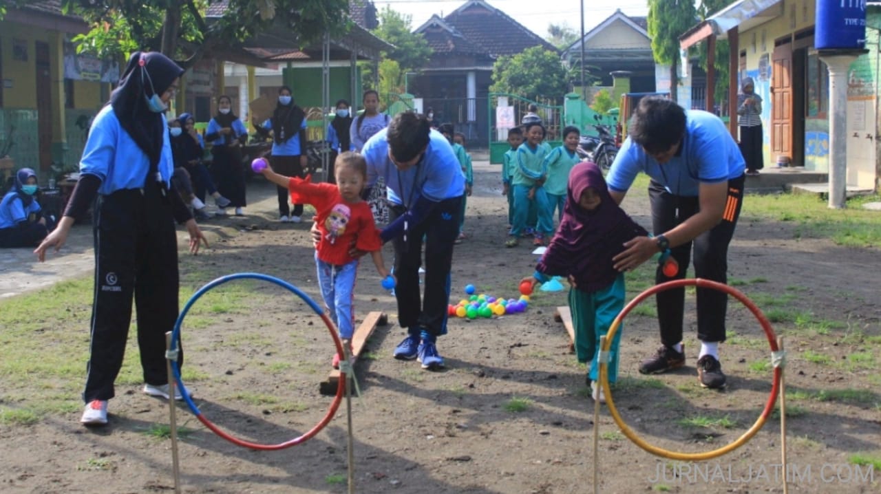 Mahasiswa UM KKN Pulkam di Nganjuk Tutup Program Kerja Happy Camp