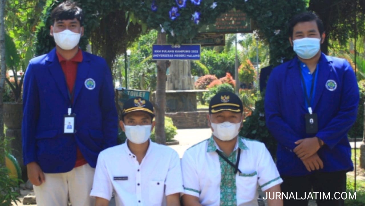 Keren! KKN Mahasiswa UM di Nganjuk Bikin Taman Baca Dan Spot Foto