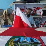 Jelang HUT RI, Perajin Bendera Merah Putih di Jombang Banjir Pesanan