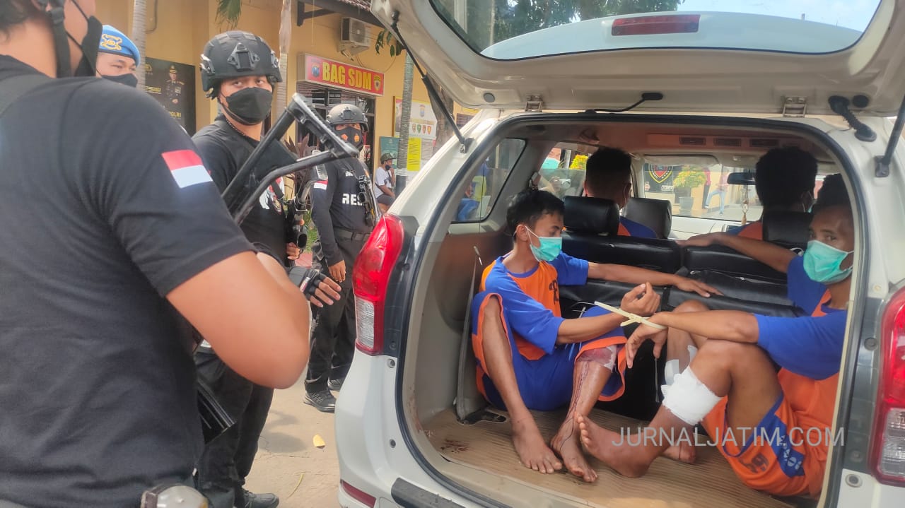 Komplotan Perampok di Jombang Dibekuk di Pasuruan, 2 Orang Ditembak