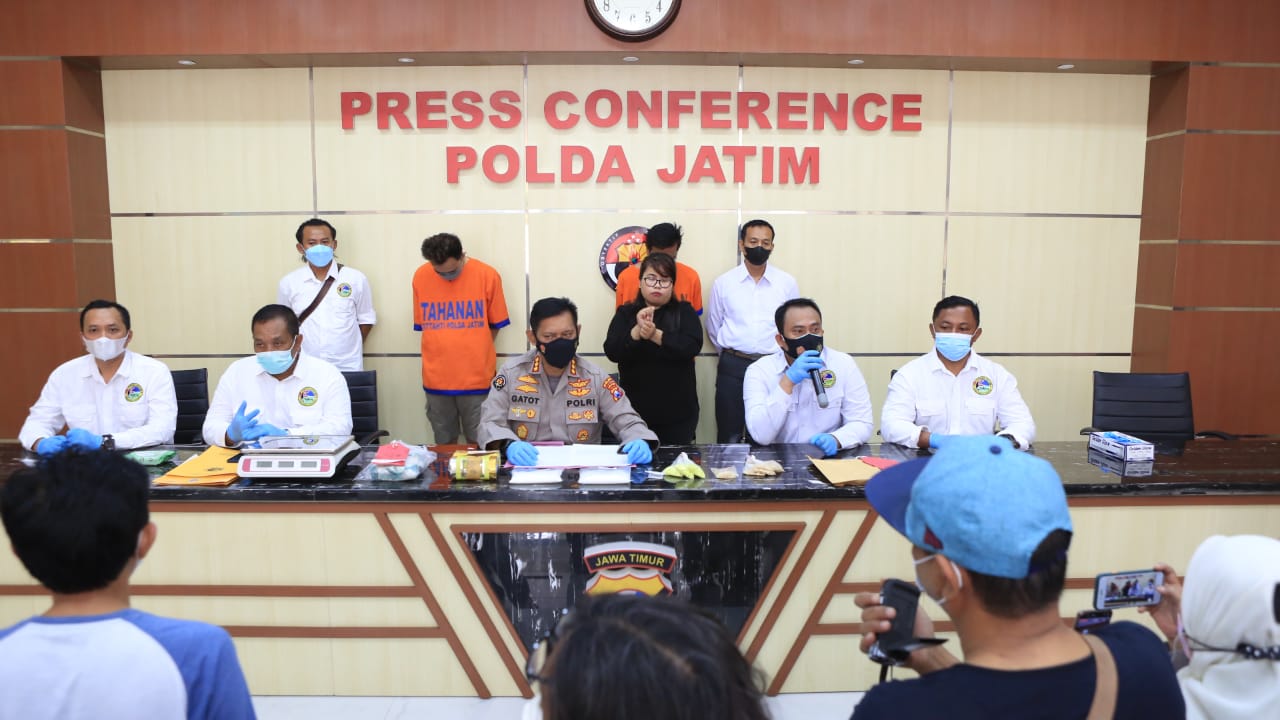 Kurir Narkoba Jaringan Jakarta Ambil Sabu 1 Kg Sambil Bawa Keluarga
