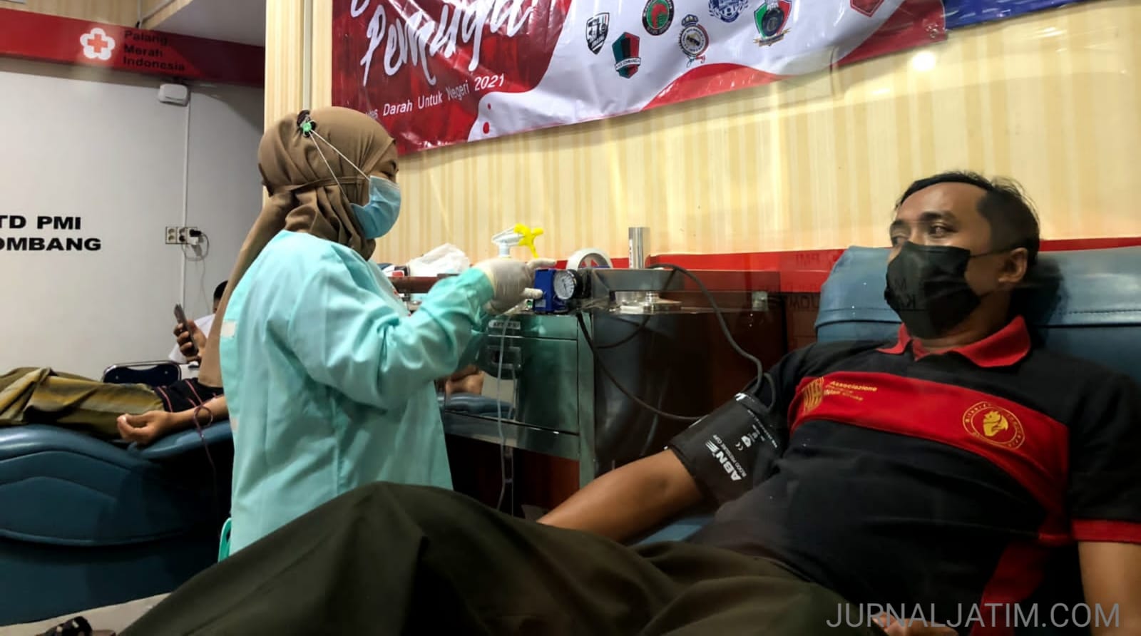Festival Martabak Warnai Acara Donor Darah 18 Komunitas di Jombang