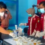 Tes Urine di Terminal Kepuhsari Jombang, Puluhan Sopir Bus Negatif