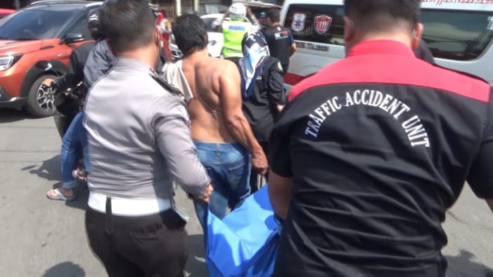 Polisi Tangani Kecelakaan Truk Seruduk 4 Kendaraan di Jombang, 1 Tewas