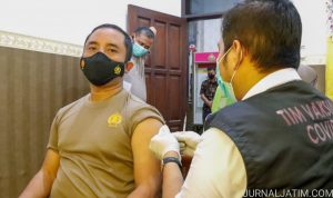Ratusan Polisi di Jombang Vaksinasi Booster