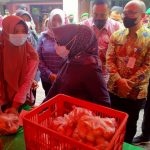 Operasi Pasar Komoditas Sembako di Jombang Diminati Masyarakat