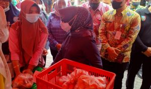 Operasi Pasar Komoditas Sembako di Jombang Diminati Masyarakat