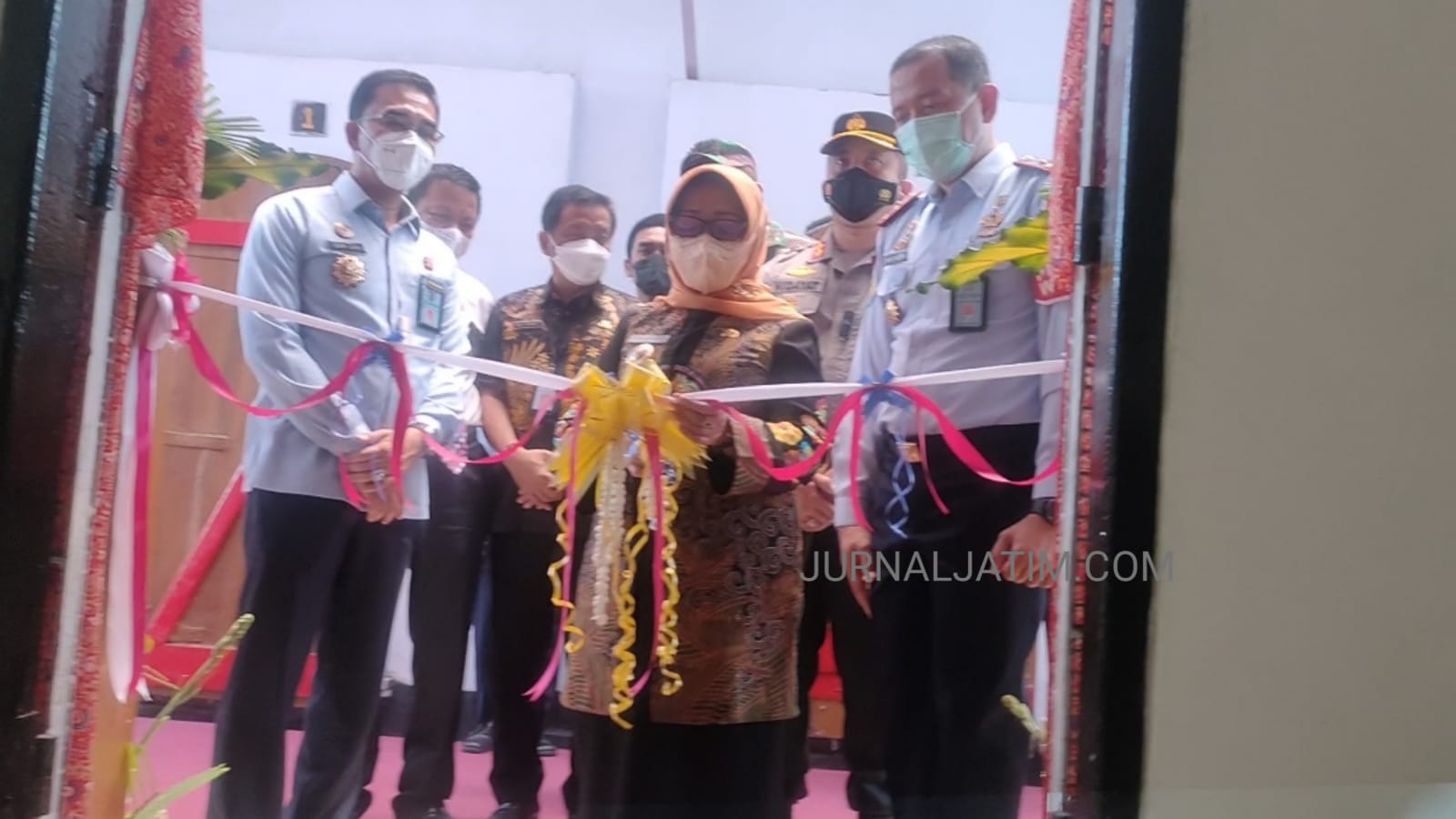Bangunan Dapur Lapas Jombang Diresmikan Bupati Mundjidah Wahab