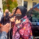 Mensos Risma Cek Bansos ke Jombang Karena Belum Cair Masih Tinggi