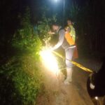Longsor Tutup Akses Jalan Penghubung Dua Desa di Tulungagung