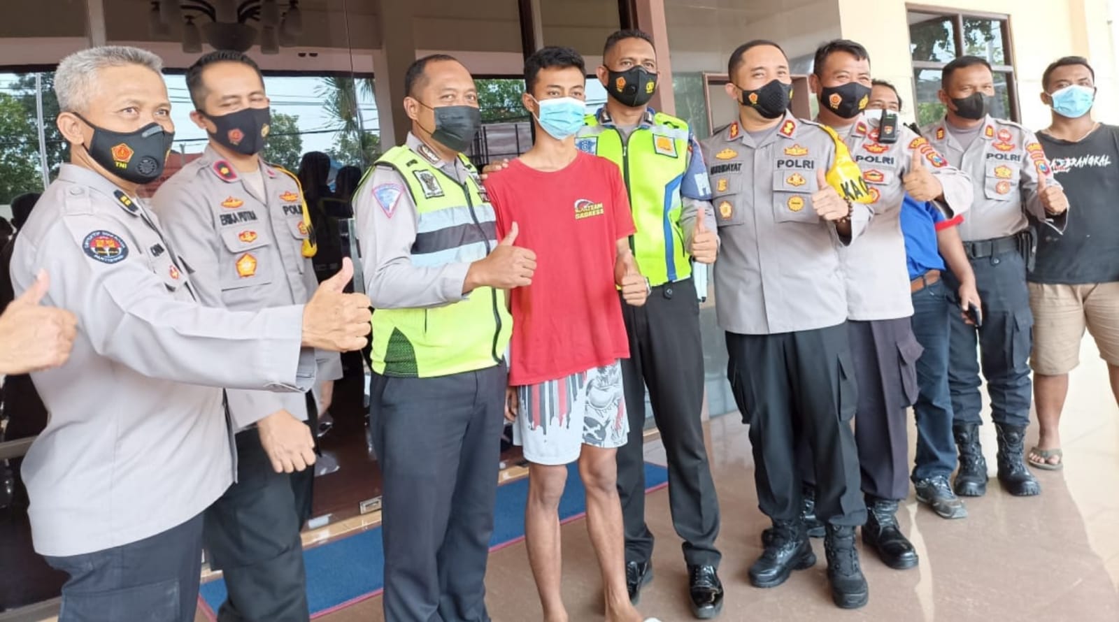 Viral Oknum Polisi Pukul Sopir Truk di Jombang, Damai Setelah Dimediasi