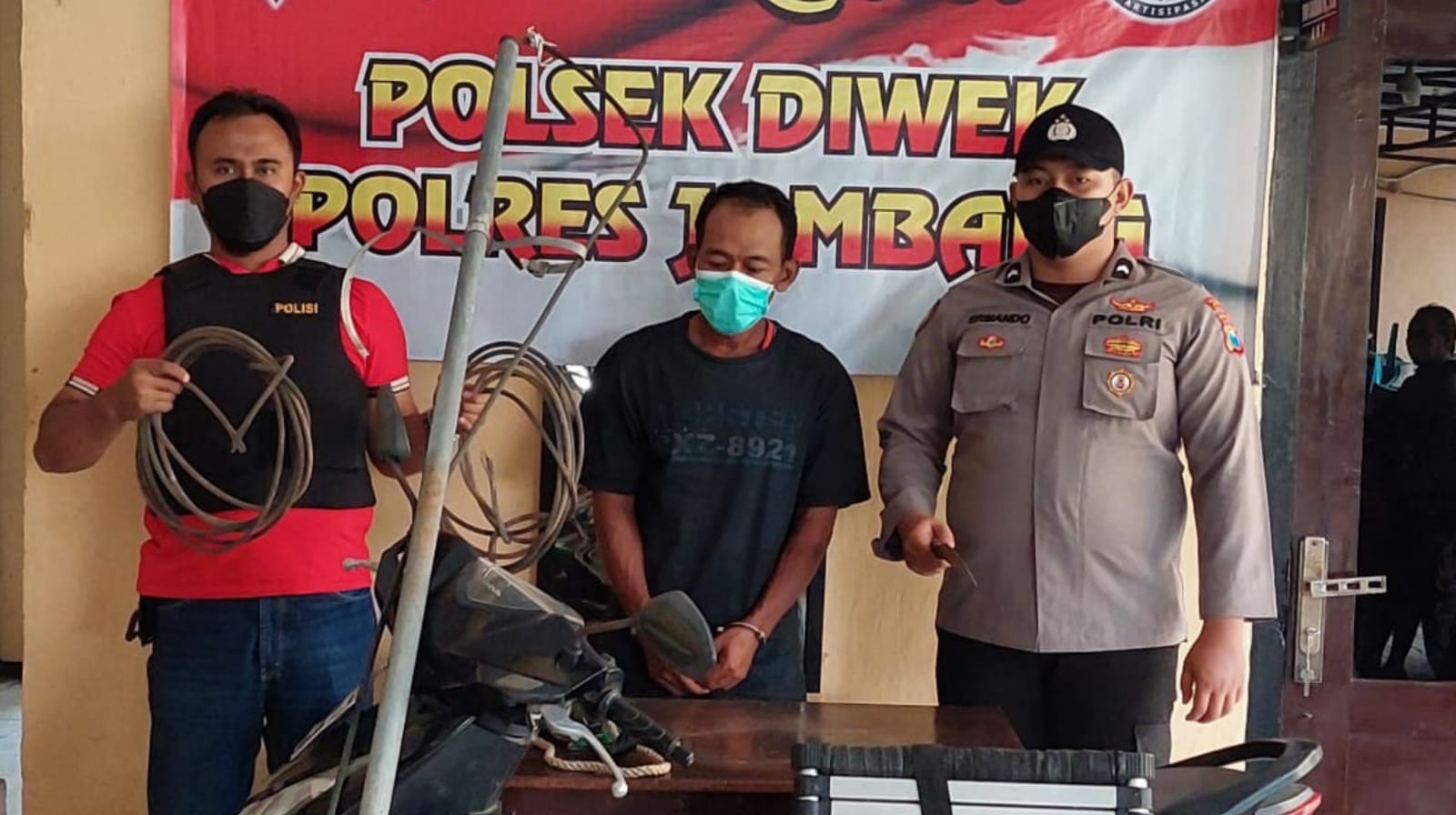 Residivis Curi Kabel Grounding di Jombang Menyamar Jadi Petugas PLN