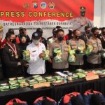 Polrestabes Surabaya Ringkus 7 Pengedar dan Amankan 42,8 Kg Sabu