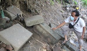 Belum Ada Perhatian, Belasan Batu Andesit Terbengkalai di Jombang