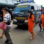 Polisi Serahkan Tiga Orang Jaksa Gadungan ke Kejaksaan Negeri Malang