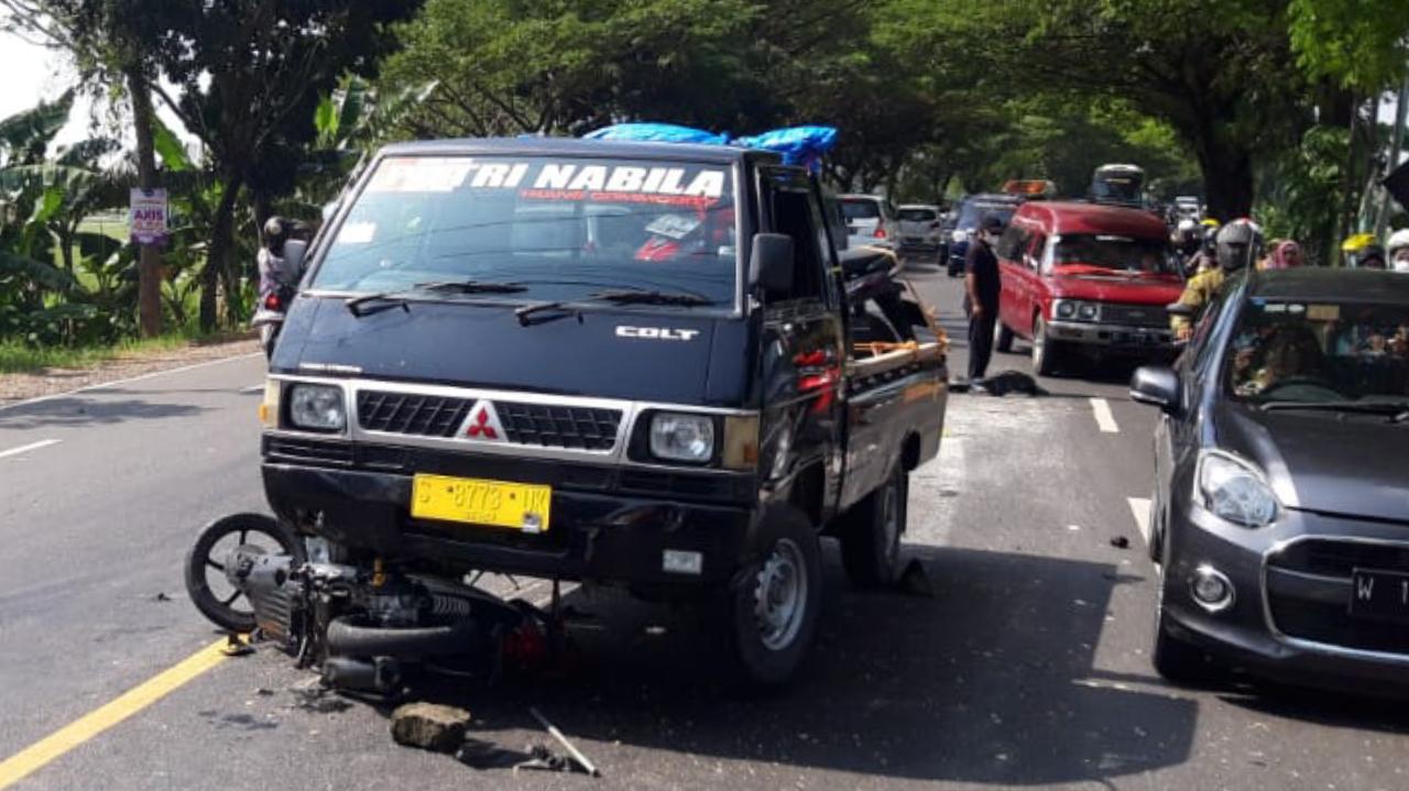 Pasutri Kecelakaan di Pantura Tuban, Suami Meninggal Terlindas Mobil