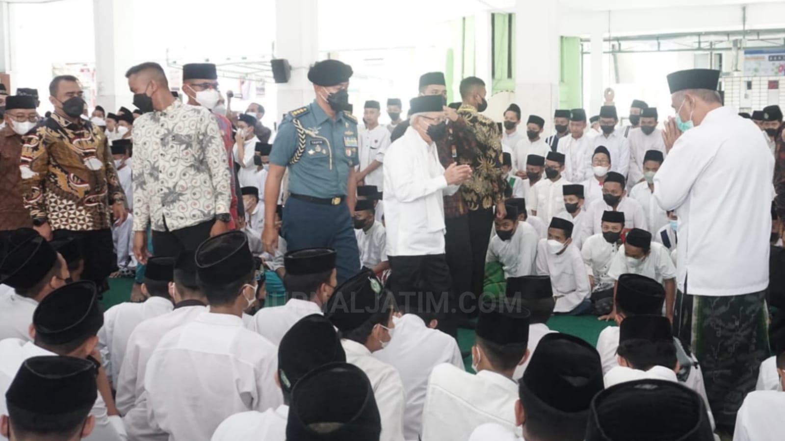 Wapres Ma'ruf Amin Beri Motivasi Ribuan Santri di Jombang