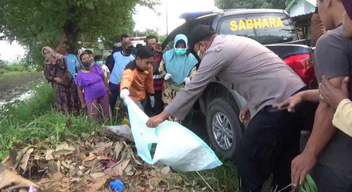Buang Sampah, Warga di Jombang Temukan Mayat Bayi Dibungkus Kresek
