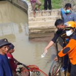 IMG_20220611_175245 Terpeleset dan Tercebur Sungai di Jombang, Perempuan 57 Tahun Tewas