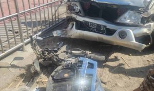 Oleng, Panther Disopiri Pria 62 Tahun Tertabrak Truk dan Motor di Nganjuk