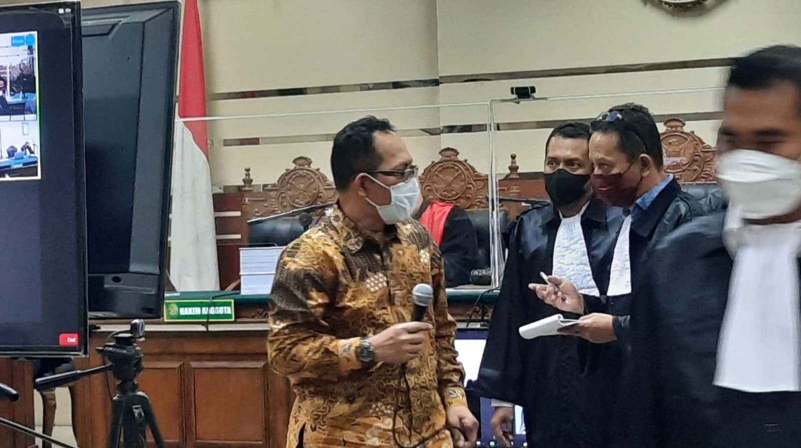 Soal Suap Perkara PN Surabaya, Itong Dan Terdakwa Saling Bantah