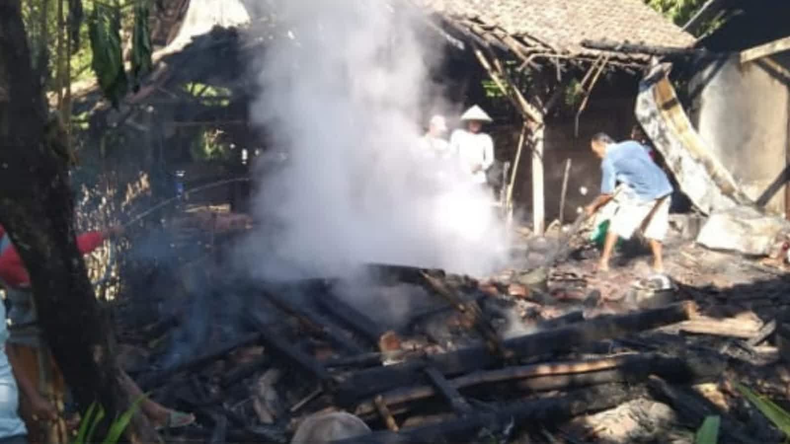 Sehari Kebakaran Kandang dan Dapur di Nganjuk, Ini Pemicunya