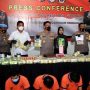 Polrestabes Surabaya Sita Sabu dan Ganja dari 8 Tersangka Narkotika